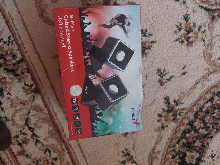 Vand boxe pentru calculator