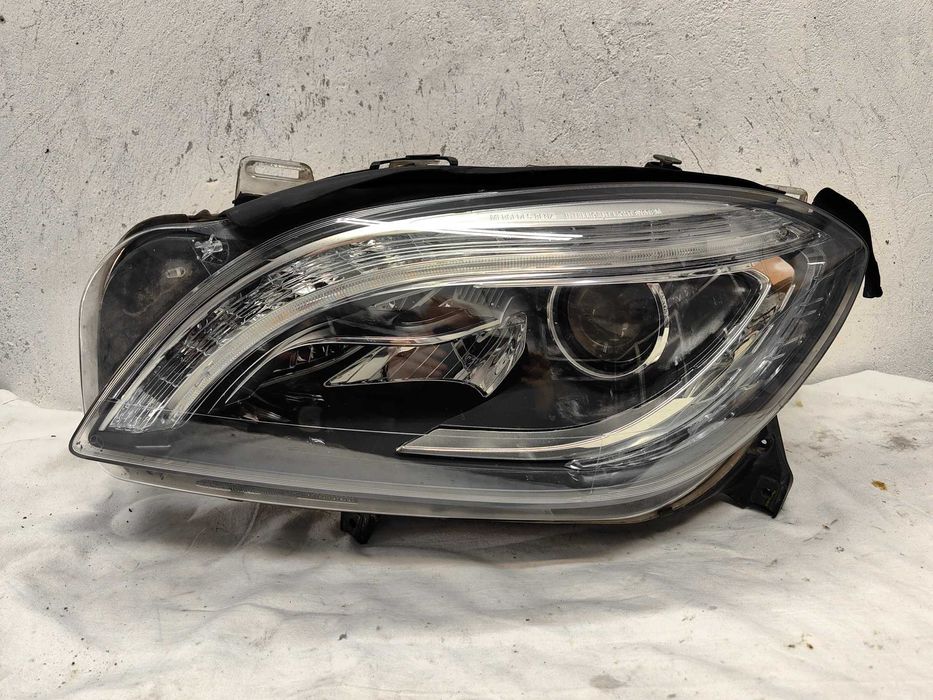 Оригинален фар Мерцедес МЛ 166  Mercedes ML 166 Led Bixenon