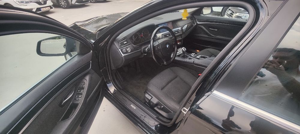 BMW Seria 5 F11 520D Touring