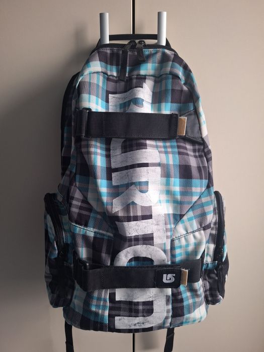 Rucsac încăpător Burton.