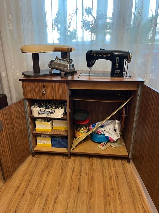 Шевна крачна машина