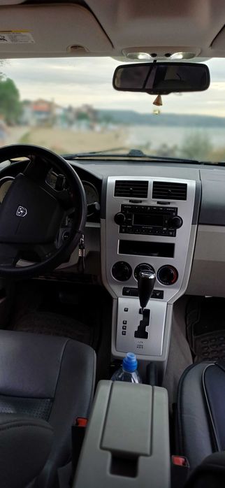 Продавам Dodge calibar