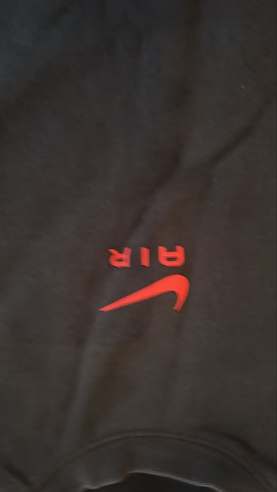 Продаю Оригинальный свитшот от Nike