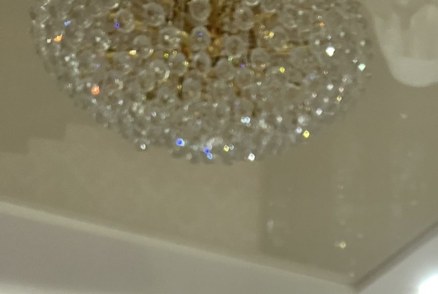 Шикарная хрустальная люстра. Качество отличное