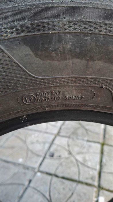 4бр Летни гуми за бус 215 70 15С — Kleber