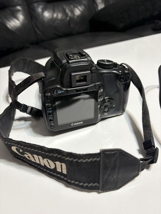 Canon EOS 400D – фотоапарат с аксесоари