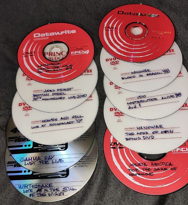 DVD-R дискове с концерти и клипове на метъл групи