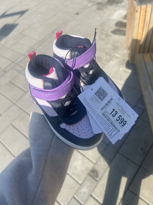 Продам новую обувь для девочек