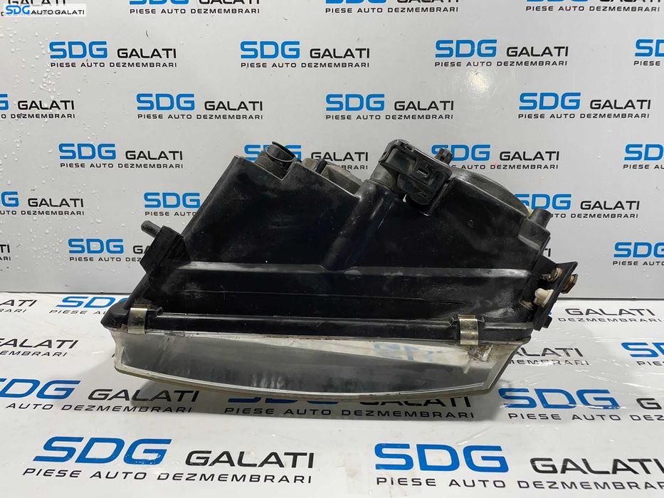 Far Dreapta EUROPA FARA Xenon Volkswagen Passat B5 1997 - 2001 [L3948]