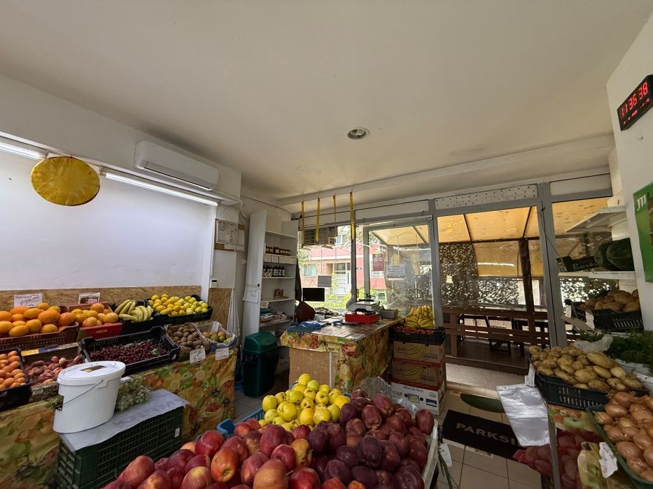 Spatiu comercial
