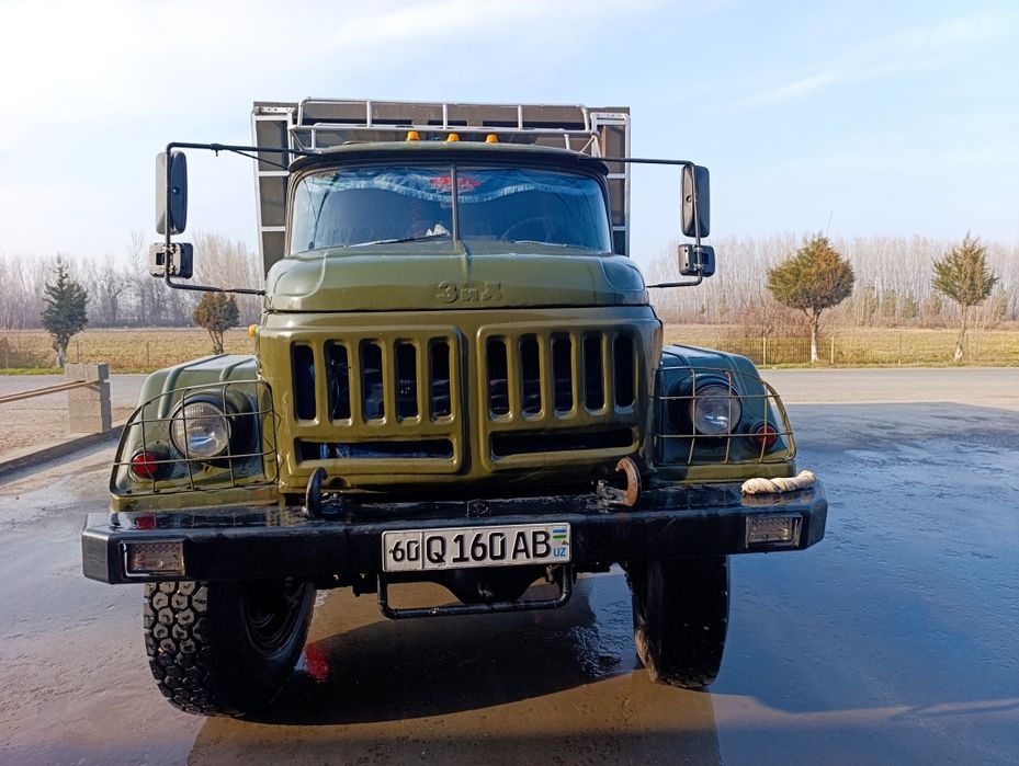 Зил 131 машина нахаду