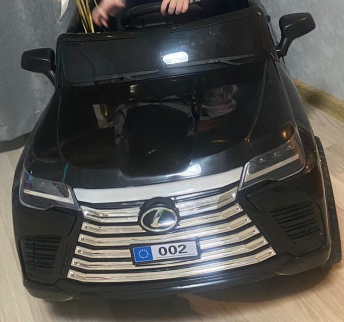 Электромобиль Lexus