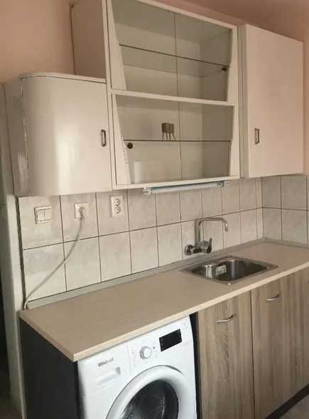 Двустаен апартамент в Люлин 3