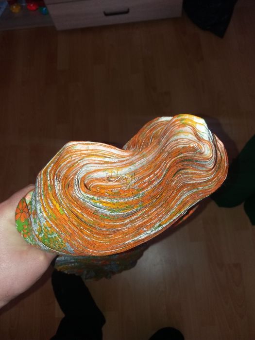 Платовете са чисто нови