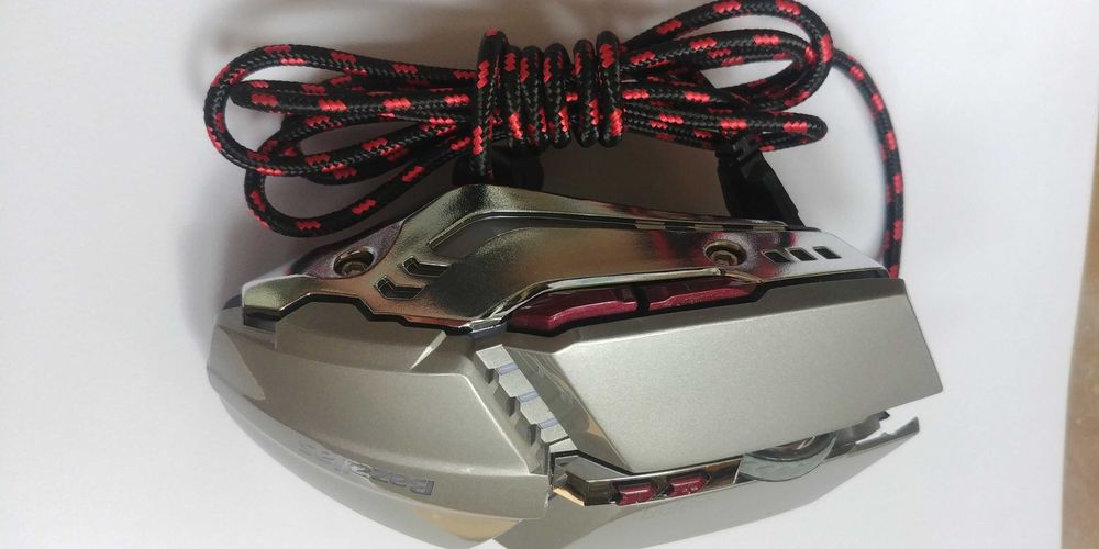 Игровая проводная мышь Bazalias V10 с подсветкой