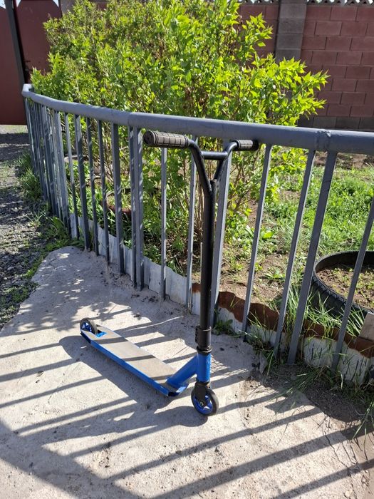 Трюковой самокат