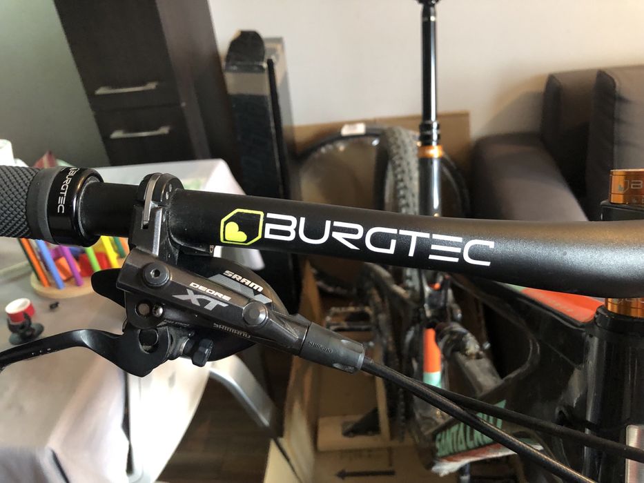 Кормило и лапа Burgtec Enduro