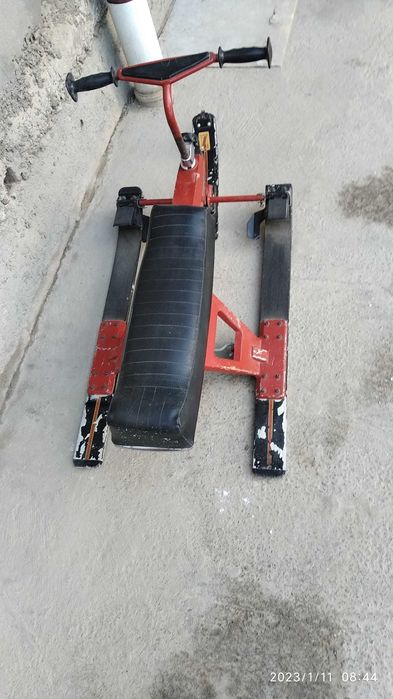 Санки Снегокат качественный советского производства год выпуска 1985г