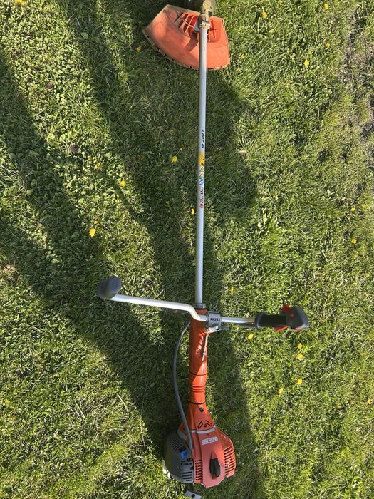 Motocoasa profesioanala oleo mac  Oleomac bc 400 t