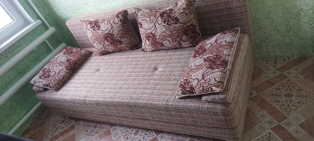 Диван тахта в отличном состоянии