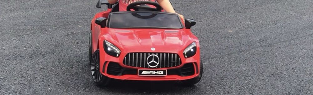 Акумулаторна кола Мерцедес AMG