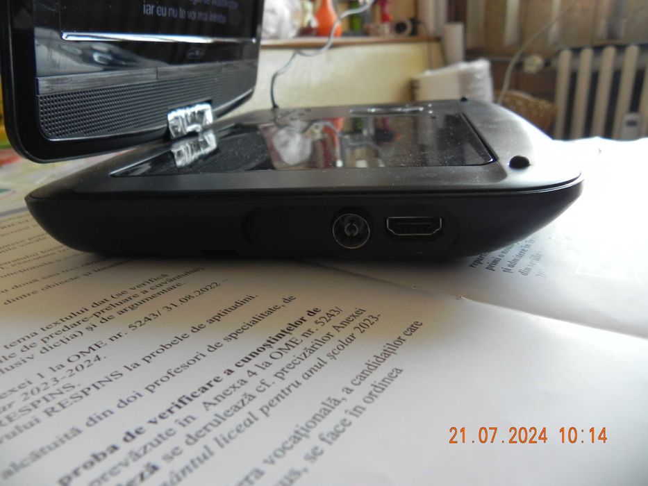 DVD/TV Auto/portabile/turism ,Cobra si RefleXion de 9"