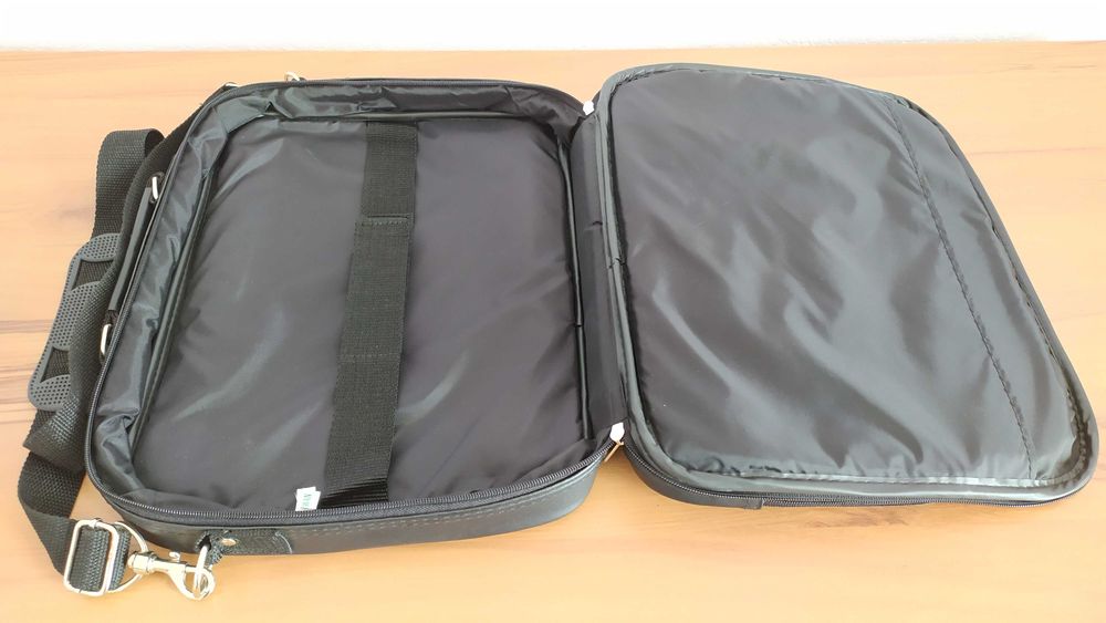 Чанта за лаптоп от еко кожа