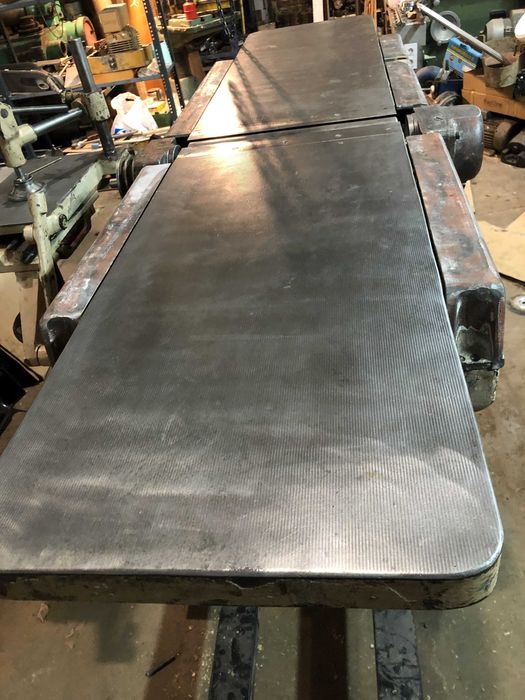 Абрихт чугунен 42см, дърводелска машина планя, рендосвачка