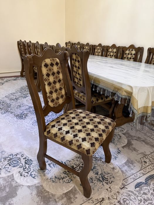 Стол со стульями 200 тыс