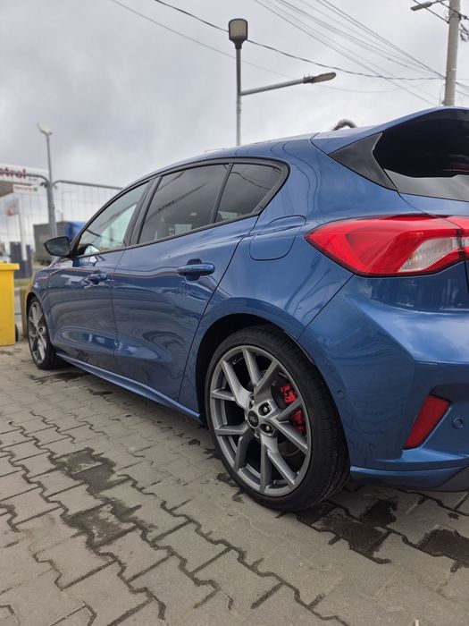 FORD Focus 2021 — imagine 3
