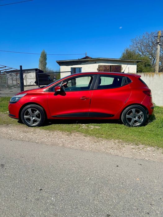 Vând Renault Clio 2013