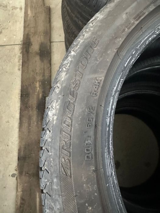 Set anvelope vara Bridgestone 215/50R18