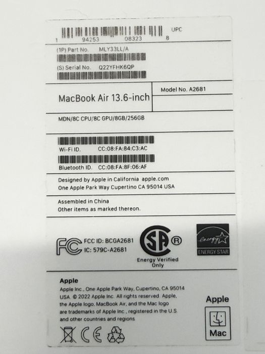 Apple MacBook Air 13", A2681