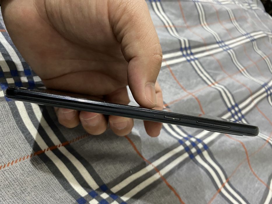 Самсунг а50 64гб