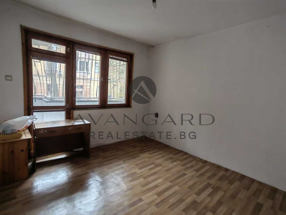 Продава се Тристаен апартамент в Пловдив, Център - 109 кв.м за 2152 €/кв.м - Снимка #14