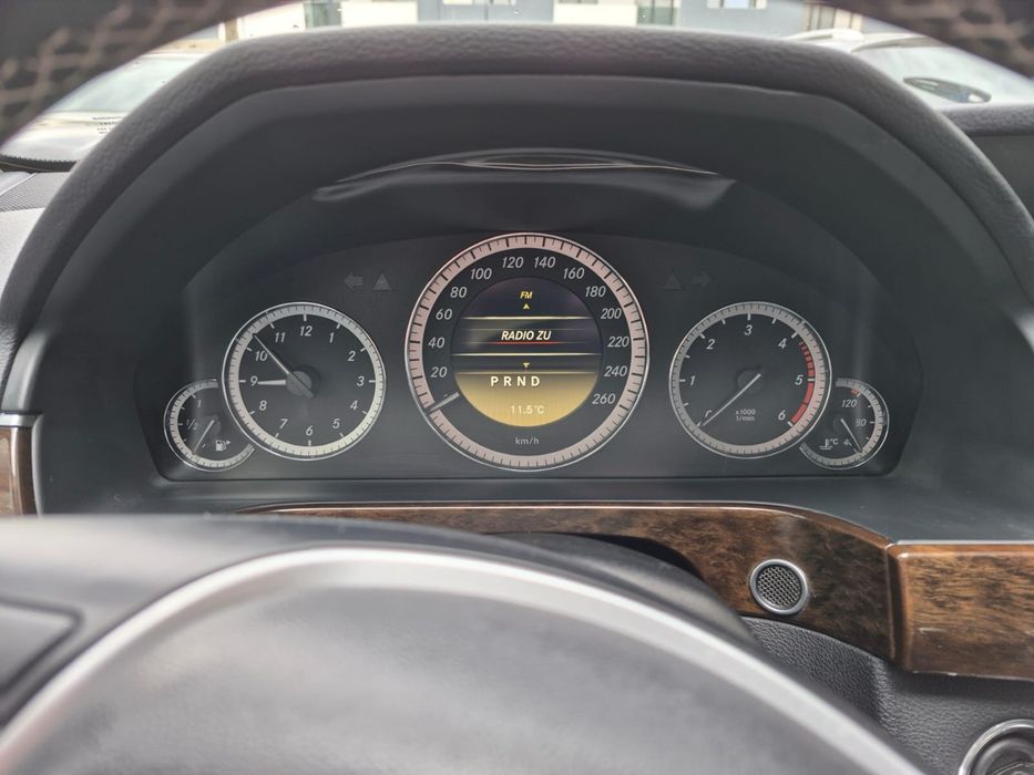 Mercedes-Benz E200 W212 | impecabila | revopsita total