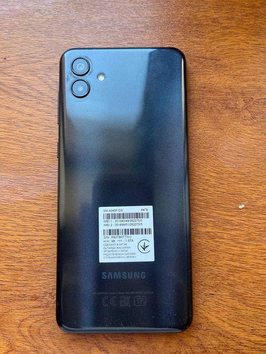Смартфон Samsung Galaxy A04 4/64GB Black