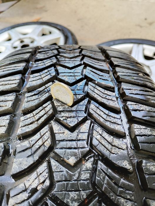 Зимни гуми 215/50/17 с джанти 5x110 17"