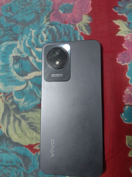 Продам телефон Vivo Y02t