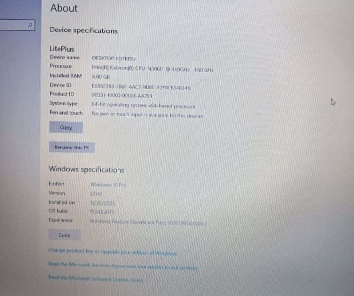 Acer Aspire ES 17 Impecabil
