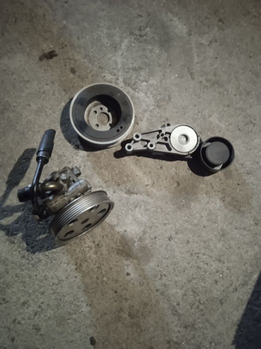 Продам запчасти.