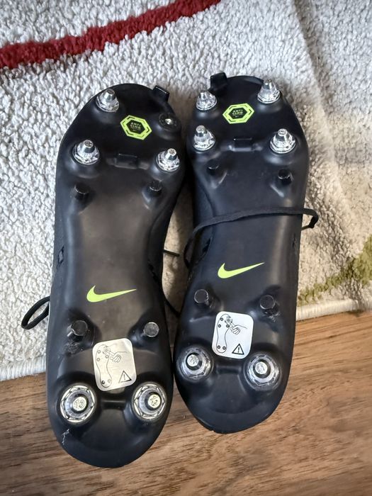 Футболни обувки Nike Phantom GT2