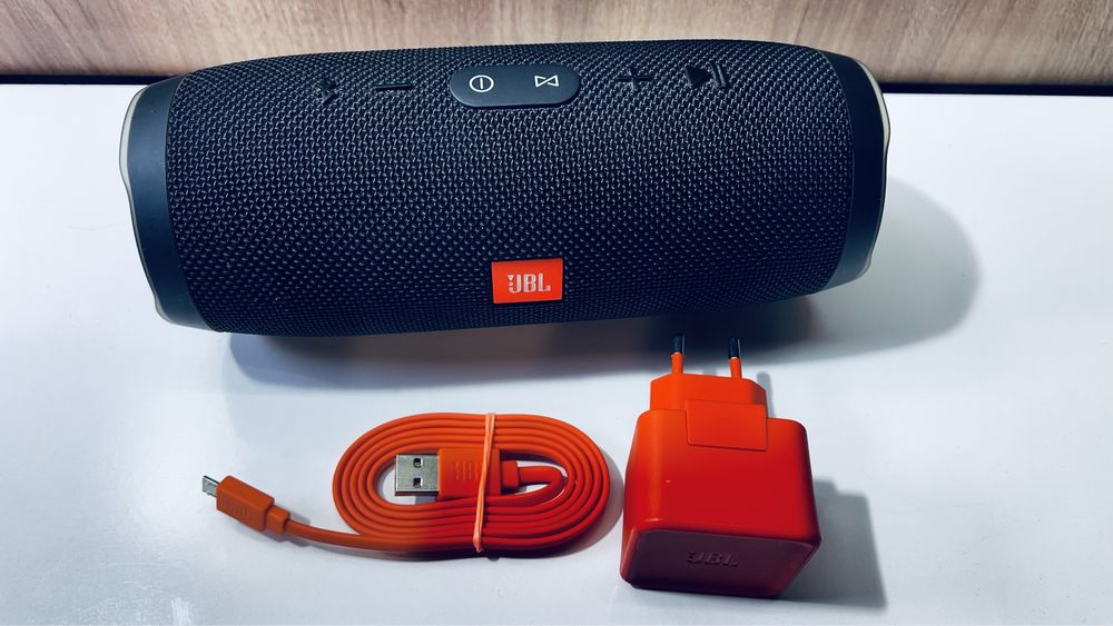 Оригинална колонка JBL Charge 3