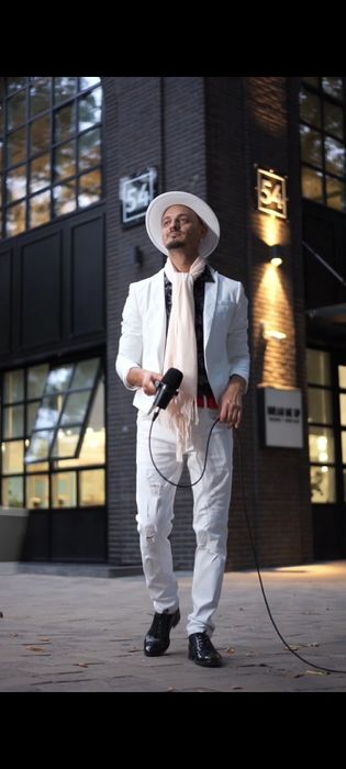 Уроки вокала, гитары и укулеле