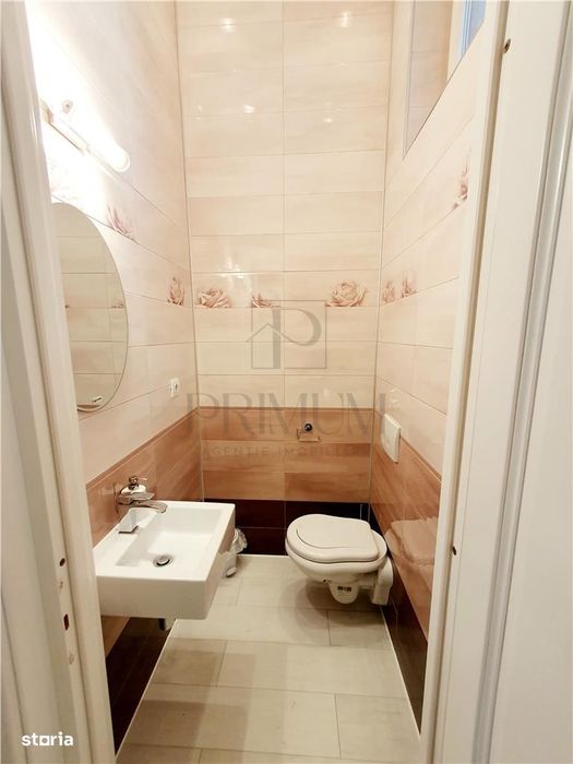 Neptun - 3 Camere - Spatioas - Inalt - Renovat - 2 Bai - Vila Istorica