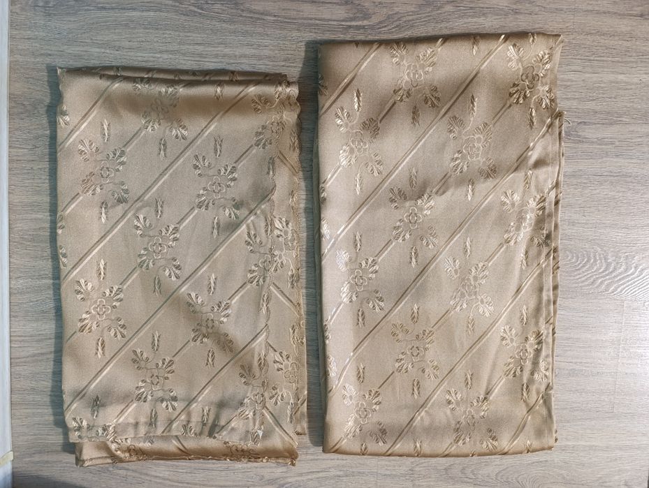 Шторы  шириной  72 см, высотой 240