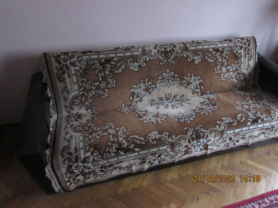 Mobila dormitor din lemn