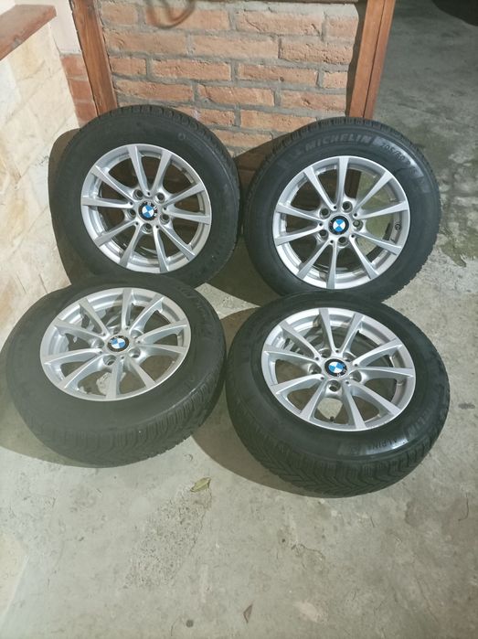 Оригинални джанти със зимни гуми за БМВ-16"