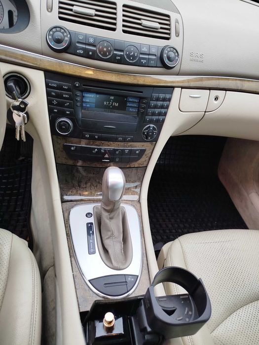 Mercedes Benz E 220,An 2005 decembrie
