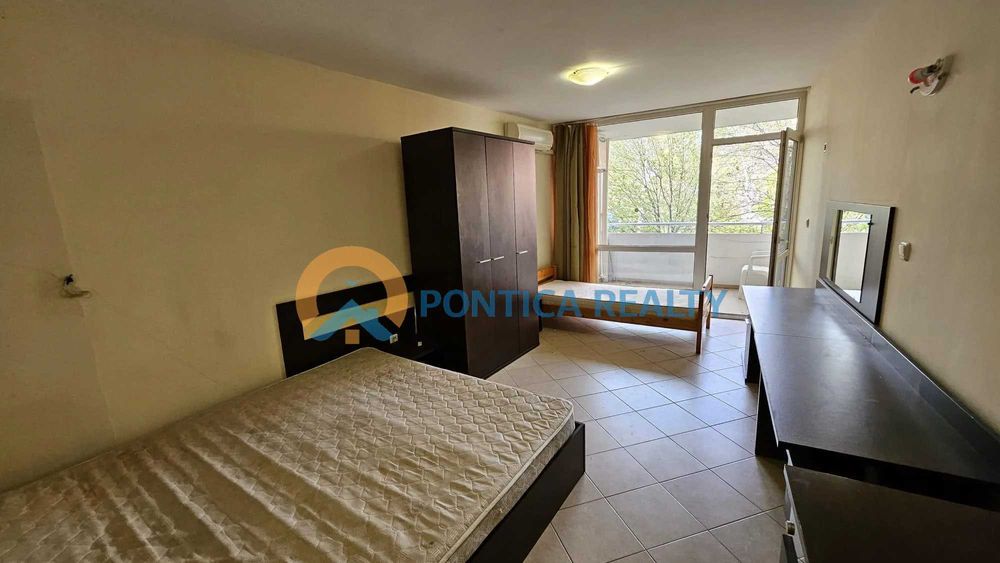 Просторно студио в Слънчев Бряг